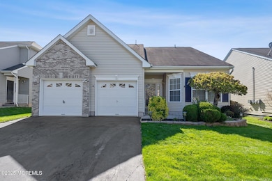 24 Little Leaf Ln, Howell Township, NJ 0