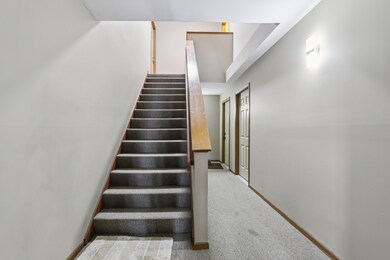 unlisted-address, Elgin, IL 60120 - photo 5