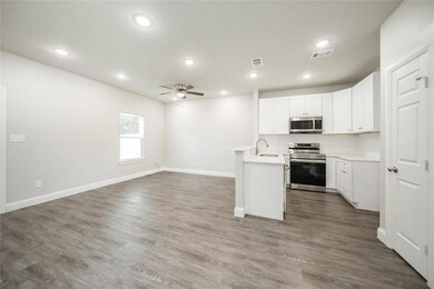 1014 W Ford St, Denison, TX 75020 - photo 5