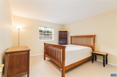 1254 Villa Ln unit B, Charlottesville, VA 22903 - photo 3