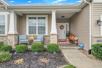 213 Wyndemere Ln, Lake Saint Louis, MO 63367 - photo 2