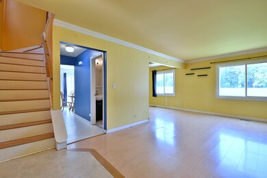 650 Shining Water Dr, Carol Stream, IL 60188 - photo 3