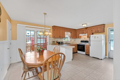 21 Packard St, Lawrence, MA 01843 - photo 7