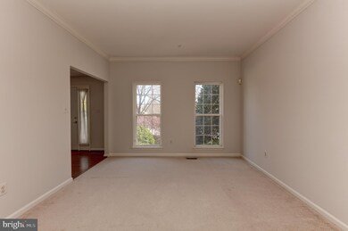 920 Lake Front Dr, Bowie, MD 20721 - photo 2