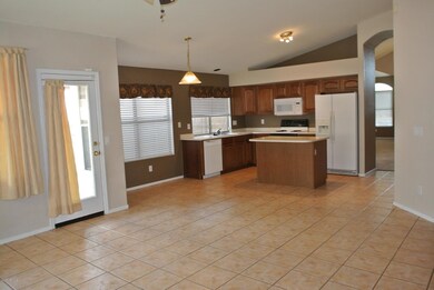 OPEN KITCHEN