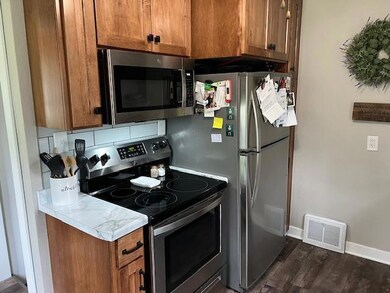 800 N Marshall Ave, Litchfield, MN 55355 - photo 4