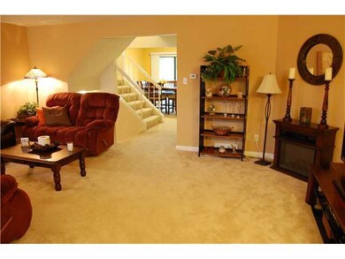 Living Room. Spaious and beautiful.