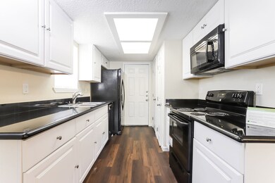 16422 Oxnard Ln, Friendswood, TX 77546 - photo 6