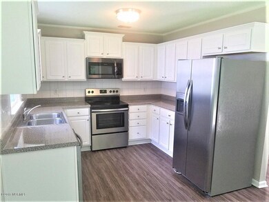 106 Coachman Ct, Jacksonville, NC 28546 - photo 3