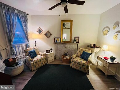 137 N Lakewood Ave, Baltimore, MD 21224 - photo 4