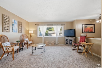 3507 W 10th St, Lawrence, KS 66049 - photo 4