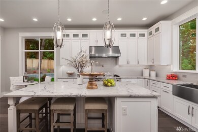 4198 W Mercer Way, Mercer Island, WA 98040 - photo 2