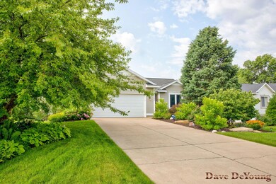 1-web-or-mls-14360 Pine Creek Dr, Hollan
