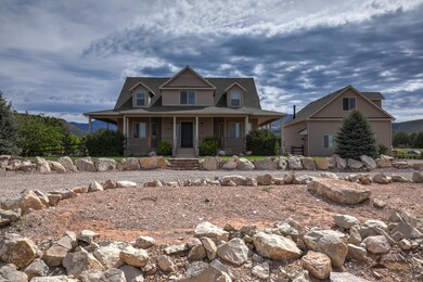 2-1424 Canyon trail