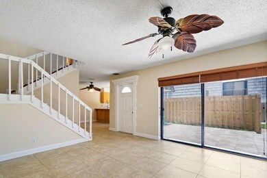 1694 Forest Lakes Cir-small-004-008-Livi