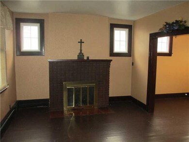 Living Room. Decorative fireplace, beautiful origi