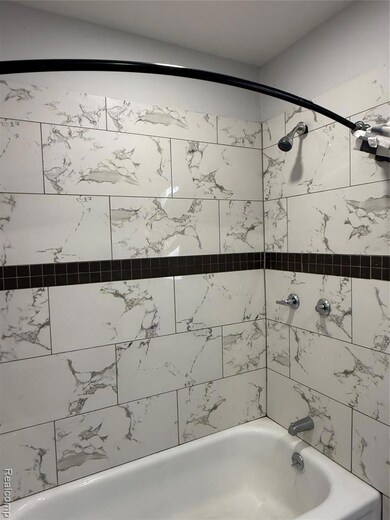 6735 Clifton St, Detroit, MI 48210 - photo 7