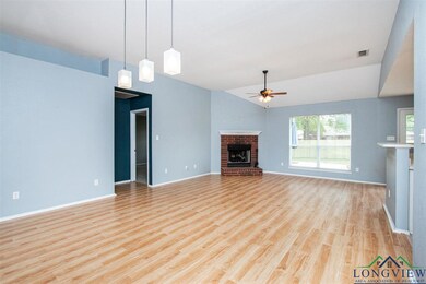 1614 Amanda Ln, Kilgore, TX 75662 - photo 6