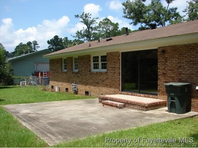 746 Stoneykirk Dr, Fayetteville, NC 28314 - photo 2