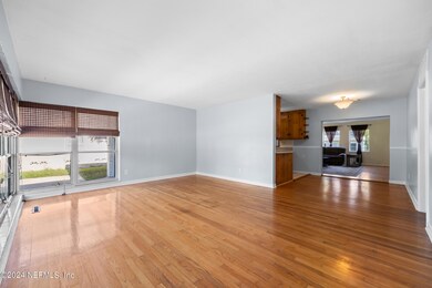 8441 Jacinto St, Jacksonville, FL 32211 - photo 3