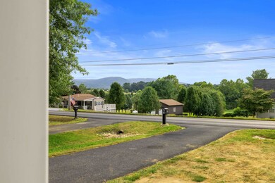 922 Patton Farm Rd, Stuarts Draft, VA 24477 - photo 2