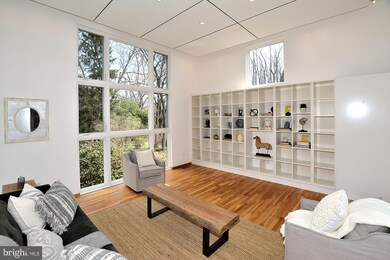 2468 Buckelew Dr, Falls Church, VA 22046 - photo 3