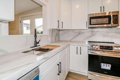 263 Glen Rd unit A, Monroe Township, NJ 08831 - photo 3