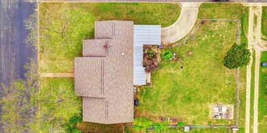 112 Glenmoor Dr, Fredericksburg, TX 78624 - photo 4