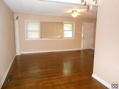 1231 SW 32nd St, Topeka, KS 66611 - photo 3