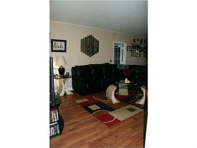 8 Griswold Ave, Cranston, RI 02910 - photo 6