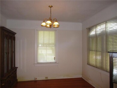 Bedroom, previously used as a dining room