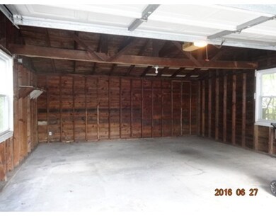 137 Rockland St, South Dartmouth, MA 02748 - photo 4