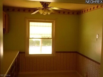 1530 Downing Ct NE, Canton, OH 44714 - photo 7