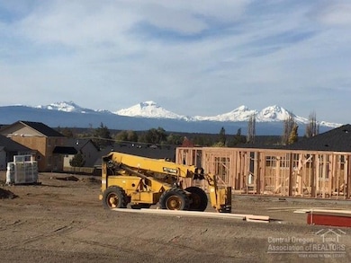 4880 SW Volcano View Way, Redmond, OR 97756 - photo 5