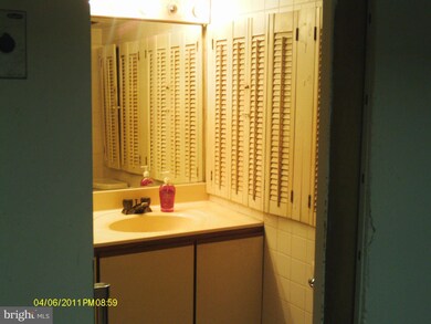 5033 56th Ave, Hyattsville, MD 20781 - photo 3