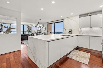 Shore Tower unit 805, La Jolla, CA 92037 - photo 7