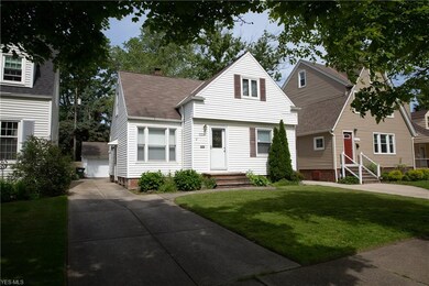 1216 Avondale Rd, Cleveland, OH 44121 - photo 3