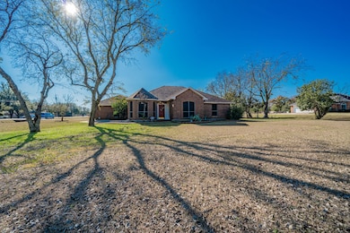 508 Tishomingo Rd, Waxahachie, TX 75165 - photo 2
