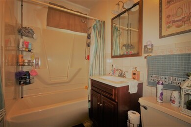 15 Mellen St, Chicopee, MA 01013 - photo 7