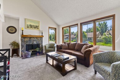 10229 Tartan Cir, Anchorage, AK 99507 - photo 3