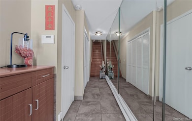 15405 Riverside Dr unit 12B, Whitestone, NY 11357 - photo 2