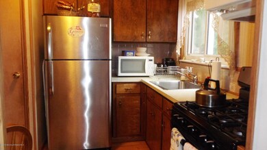 101 Tindall Rd, Middletown, NJ 07748 - photo 6