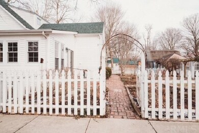 702 Washington St, Covington, IN 47932 - photo 6