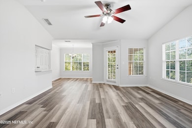 7800 Point Meadows Dr unit 137, Jacksonville, FL 32256 - photo 4