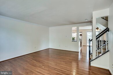 13817 Laura Ratcliff Ct, Centreville, VA 20121 - photo 5