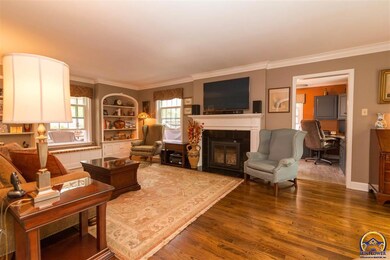 3114 SW 19th St, Topeka, KS 66604 - photo 4