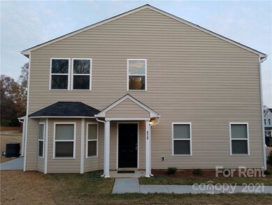 828 Ranchero St, Statesville, NC 28677 - photo 2