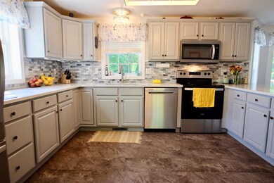 285 Elm St, Concord, NH 03303 - photo 2