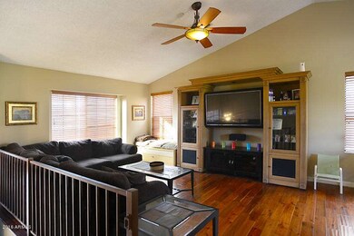 LivingRoom2