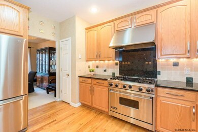 24 Rose Ln, Rensselaer, NY 12144 - photo 5